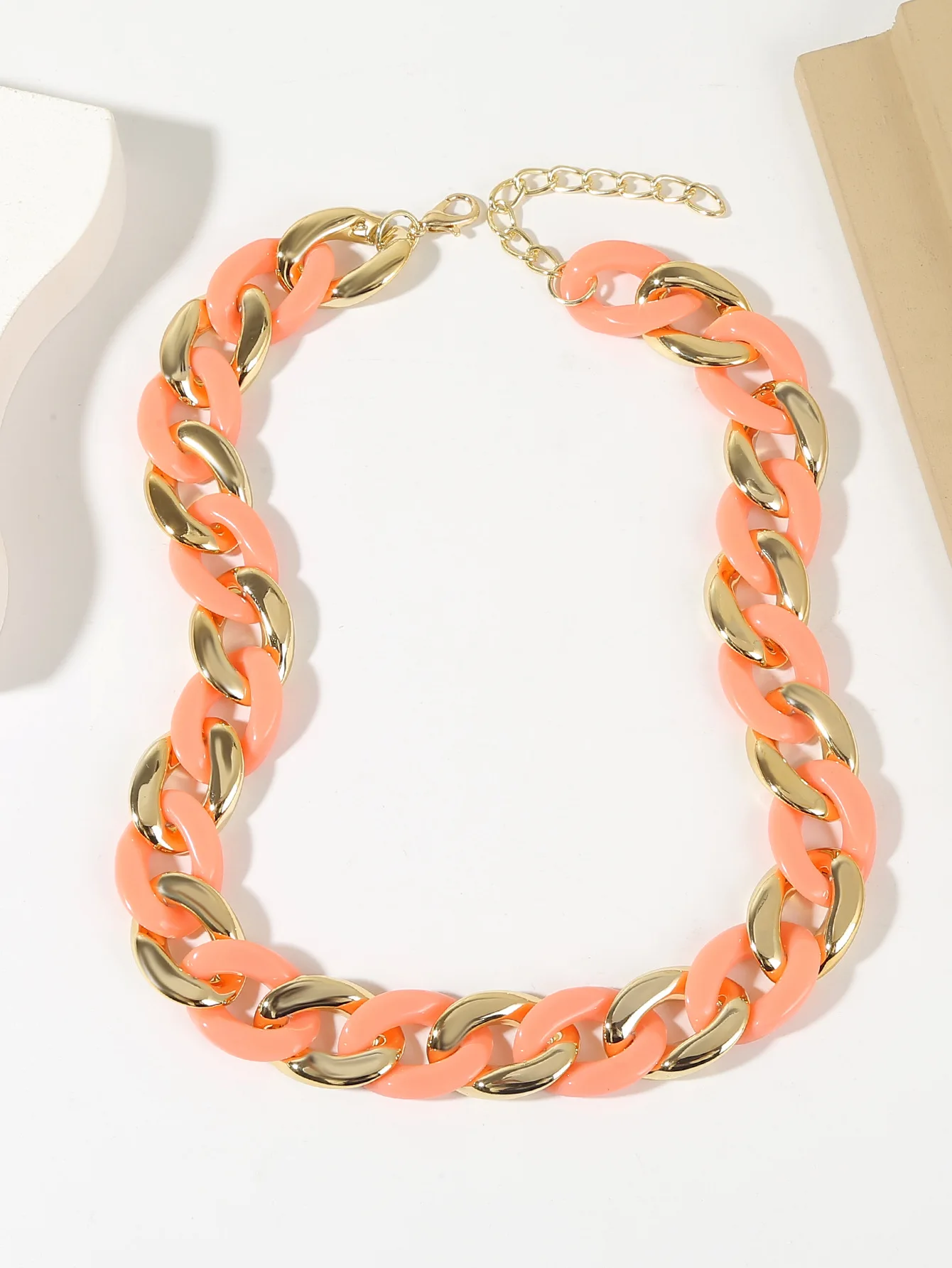 JUHU 2022 color acrylic necklace women metal rock punk thick fashion chain necklace hip hop style jewelry wholesale