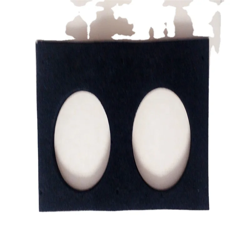 Производитель производит ребристые ковровые формы для резки огнестойкого звукоизоляционного одеяла