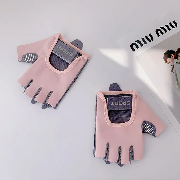 Wholesale Fitness Gloves and Half finger Breathable Mesh sports yoga anti-slip riding gloves for men and women