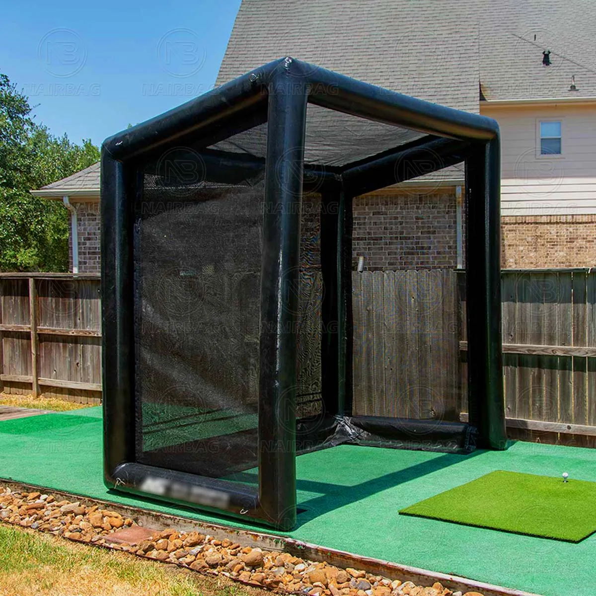 Black Inflatable Golf Tent Hitting Bay Simulator Screen Enclosure For Sale