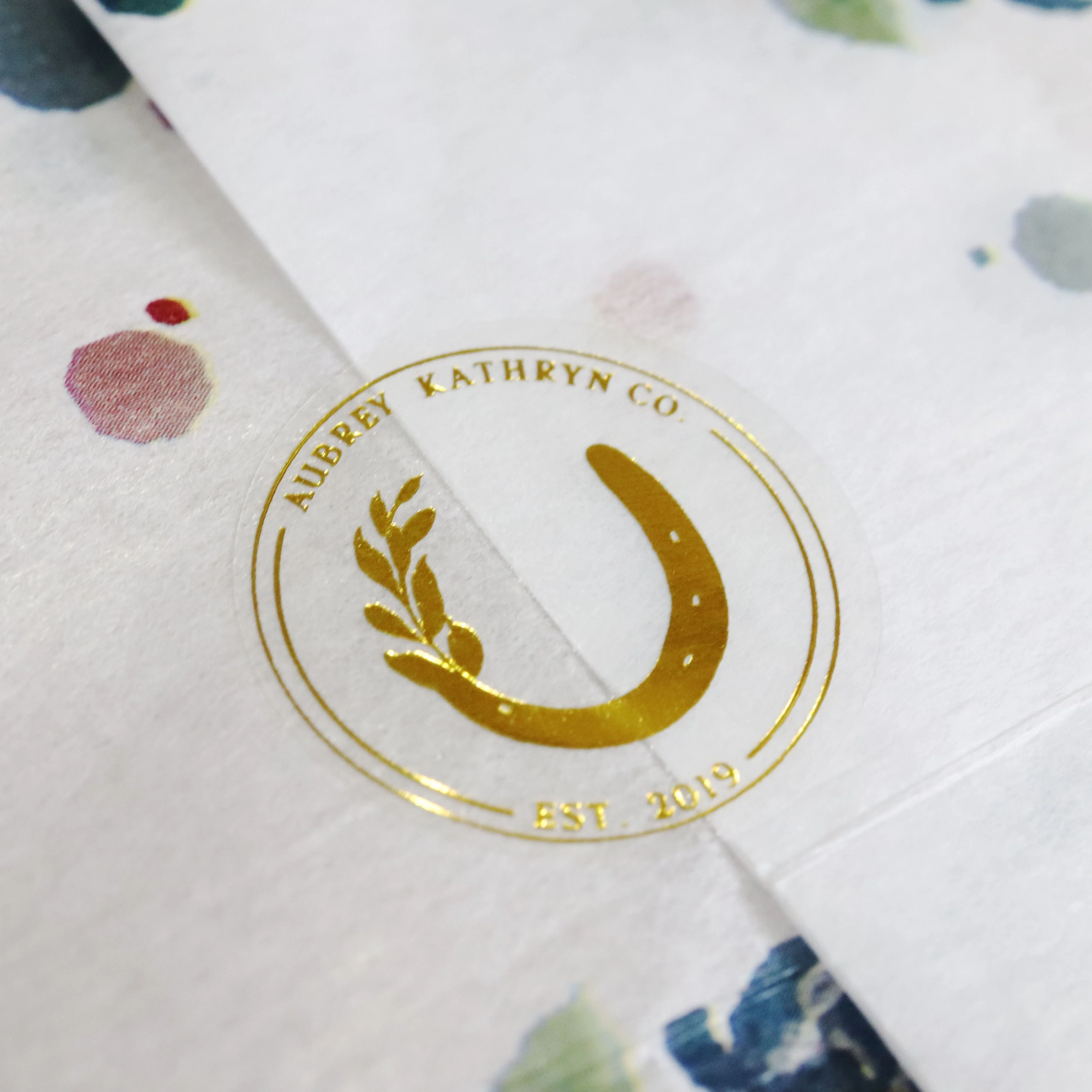 High Quality Vinyl Self Adhesive Waterproof Transparent Round Sticker Gold Foil Logo Custom Decoration PVC Sticker Sheet