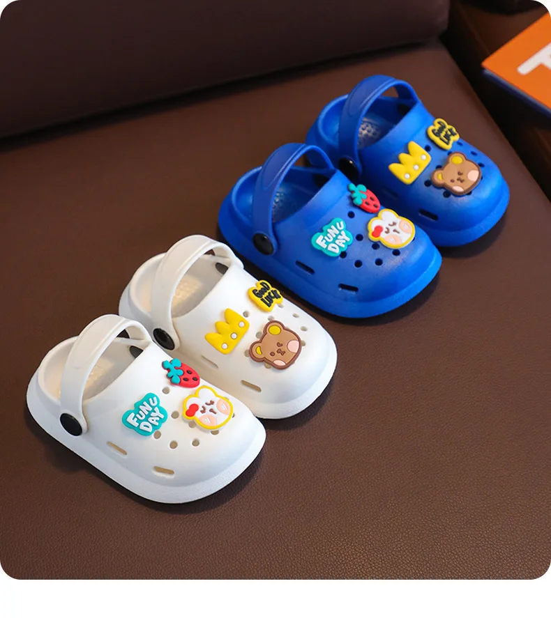 Children Clogs Outdoor Beach Cartoon bear Kids Summer Sandal non-slip soft baby slipper for kids wholesale baby boy slippers
