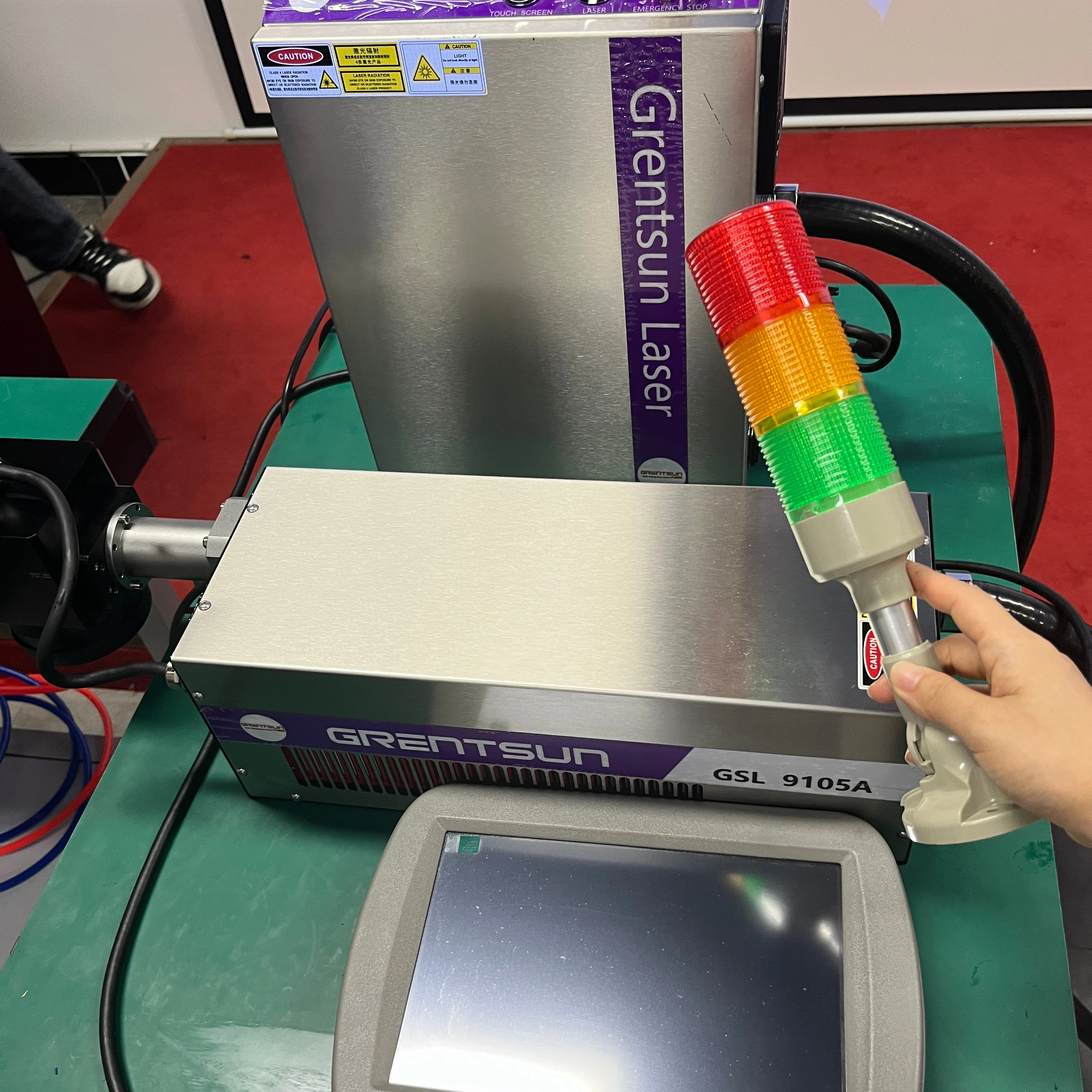 china wuhan factory price uv fiber co2 laser coding online DM code QR code laser printer large size  format marking for plastic