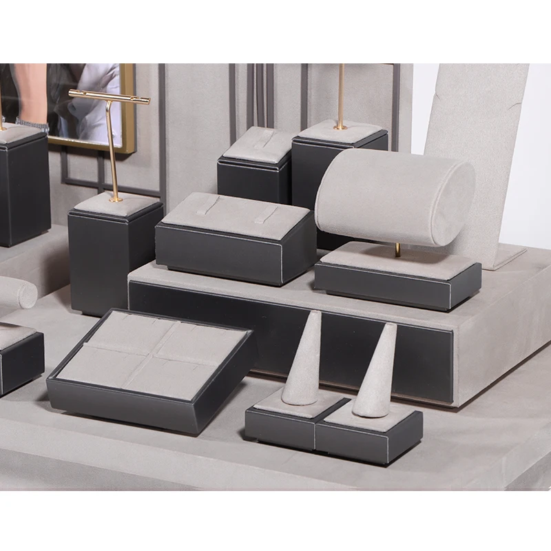 ROMI luxury wholesale jewelry displays and packaging necklace display bust for sale