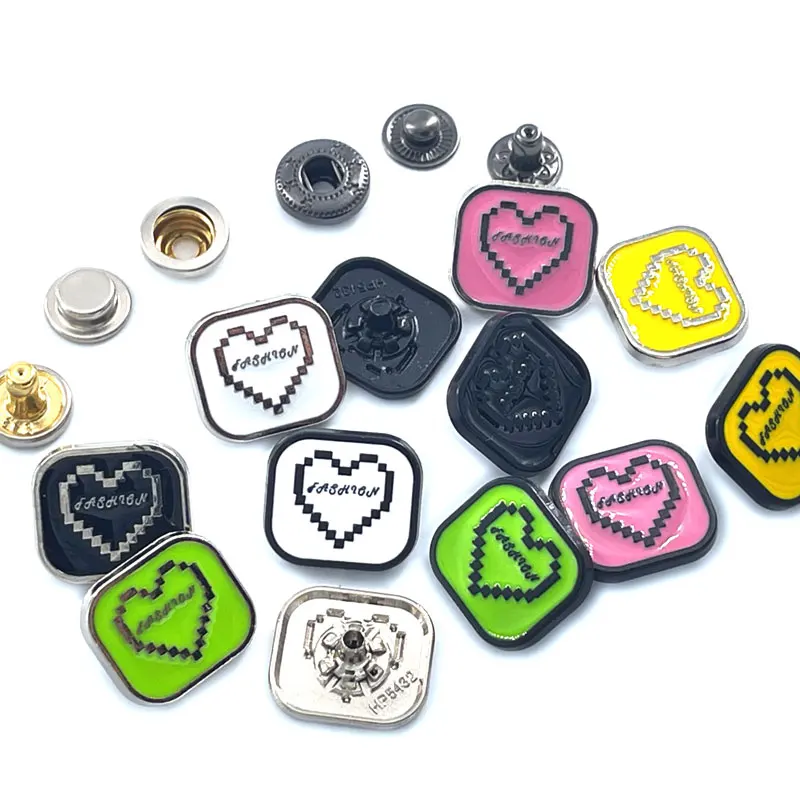 Suits Colorful 4 part Painted Heart Shape Cute Customized Logo Ring Snap Luxury Buttons For Clothing
