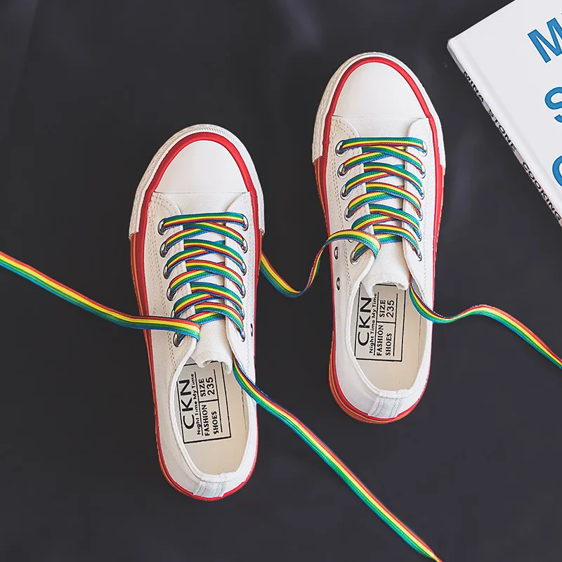 Wholesale white sneakers women color sole cheap canvas women white shoes