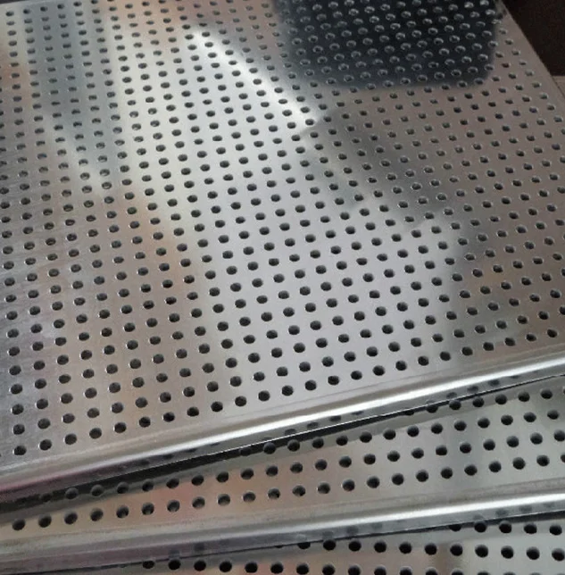 Lowes Sheet Metal Decorative Wire Mesh Iron Plate Punched Metal Mesh for Speaker Perforated Mesh Hot Dipped Galvanized Silver