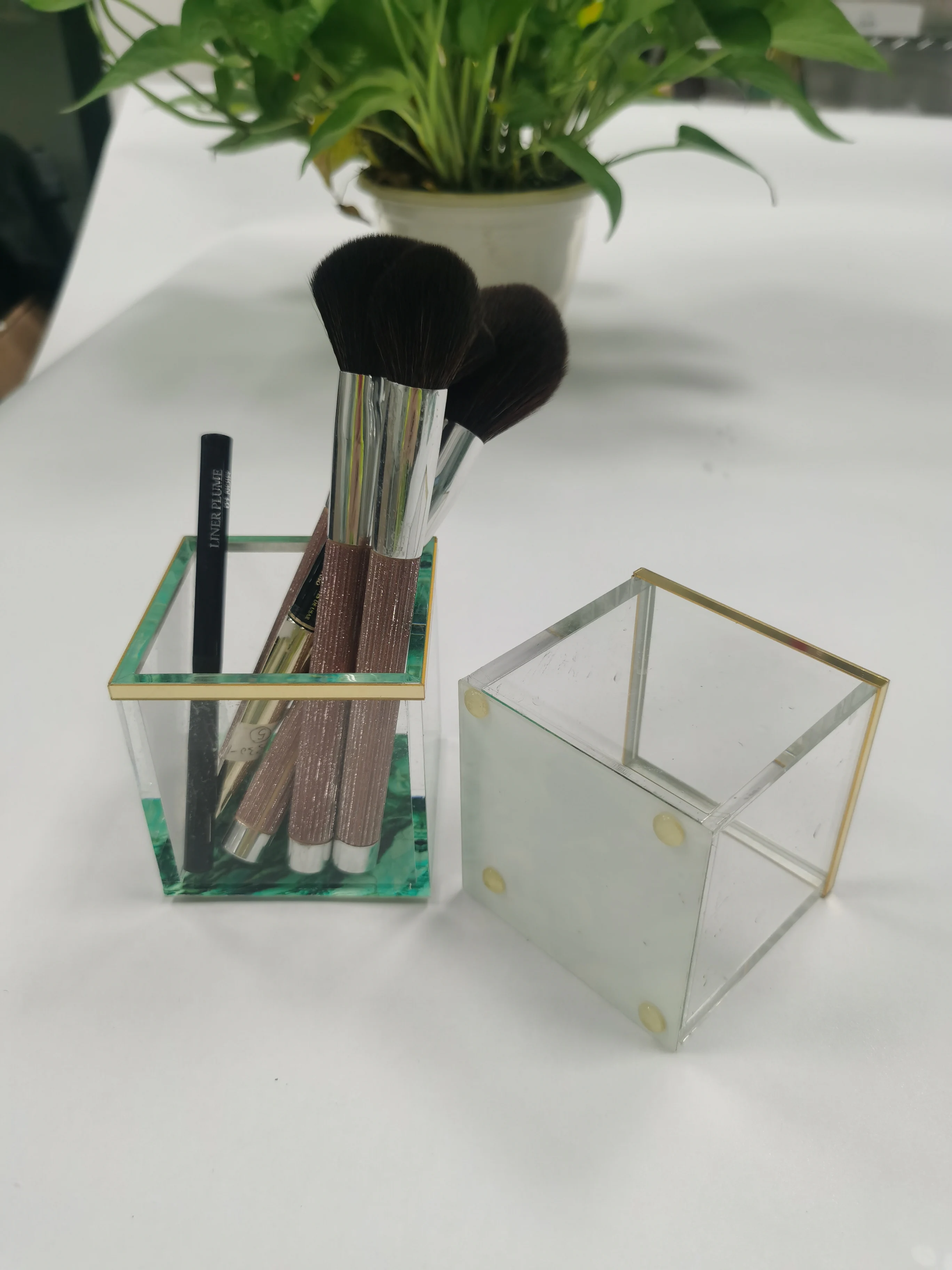 Clear Acrylic Pencil Pen Holder Cup,Acrylic Makeup Organizer, Makeup Brush Holder Acrylic Desk Accessories