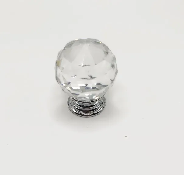 Ручка для шкафа из прозрачного