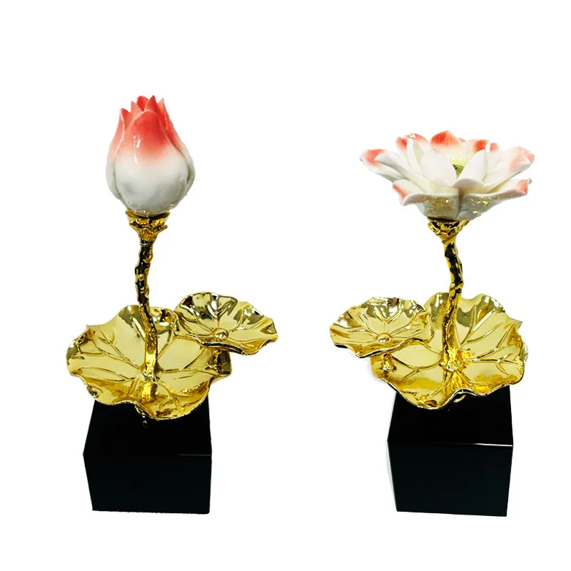 Luxury Metal Ceramic Lotus Flower New Design Modern Retro Gold Home Decor Decorative Crafts Ornaments Table Top Accessories