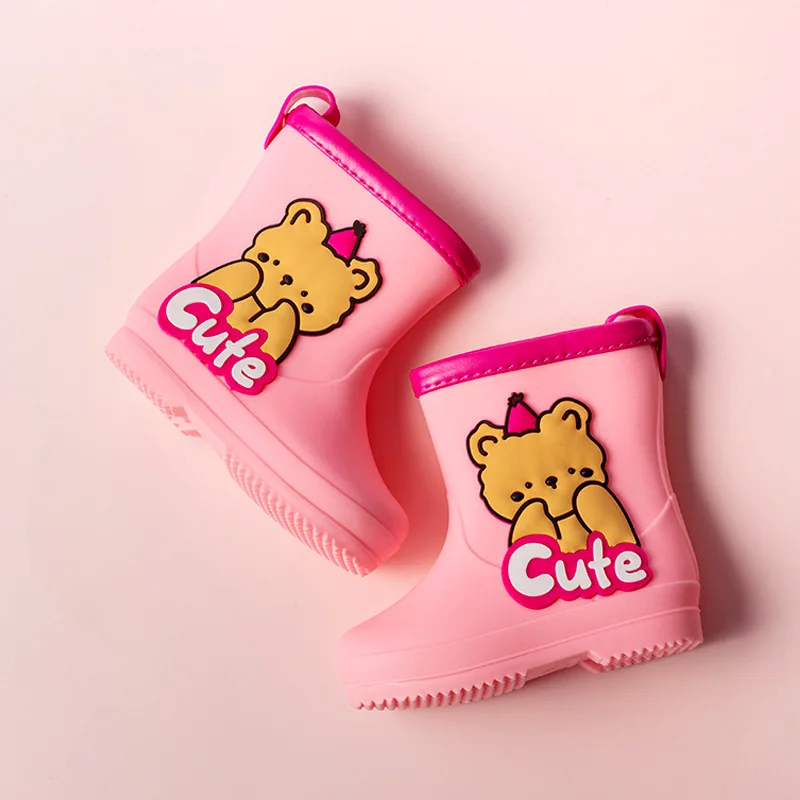 Модные и удобные водонепроницаемые прочные дождевые сапоги для маленьких девочек оптом