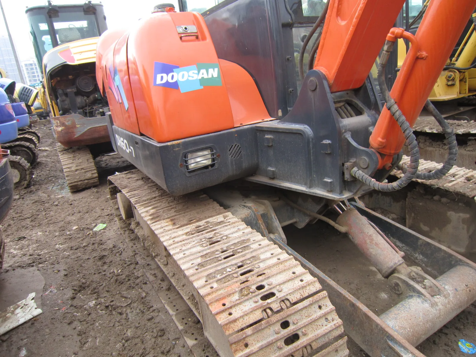 Korea б/у Doosan Dh55/dh60 мини-экскаватор гидравлический гусеничный экскаватор 5 тонн 6 с лезвием бульдозера