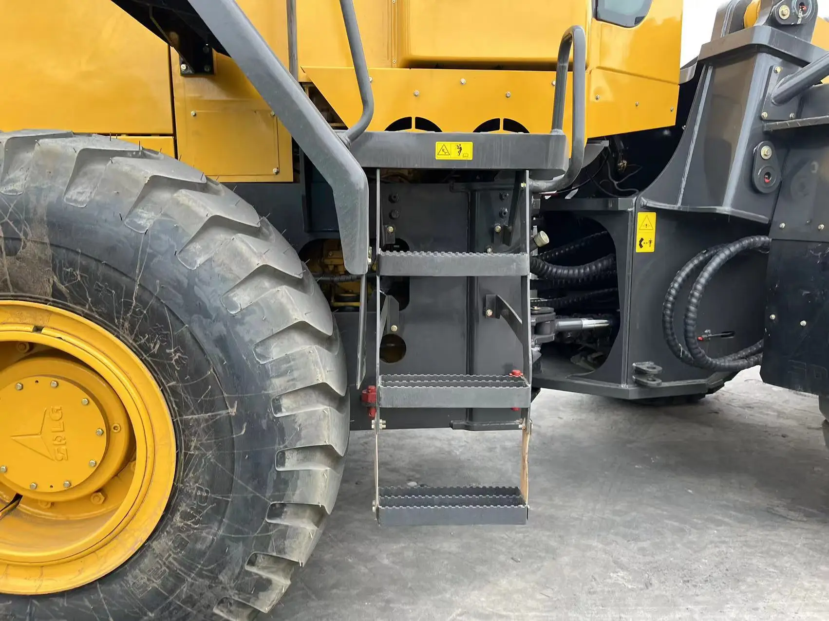 Good Performance Second-Hand SDLG LG956L Construction Small Mini Skid Steer Used Front Wheel Loader