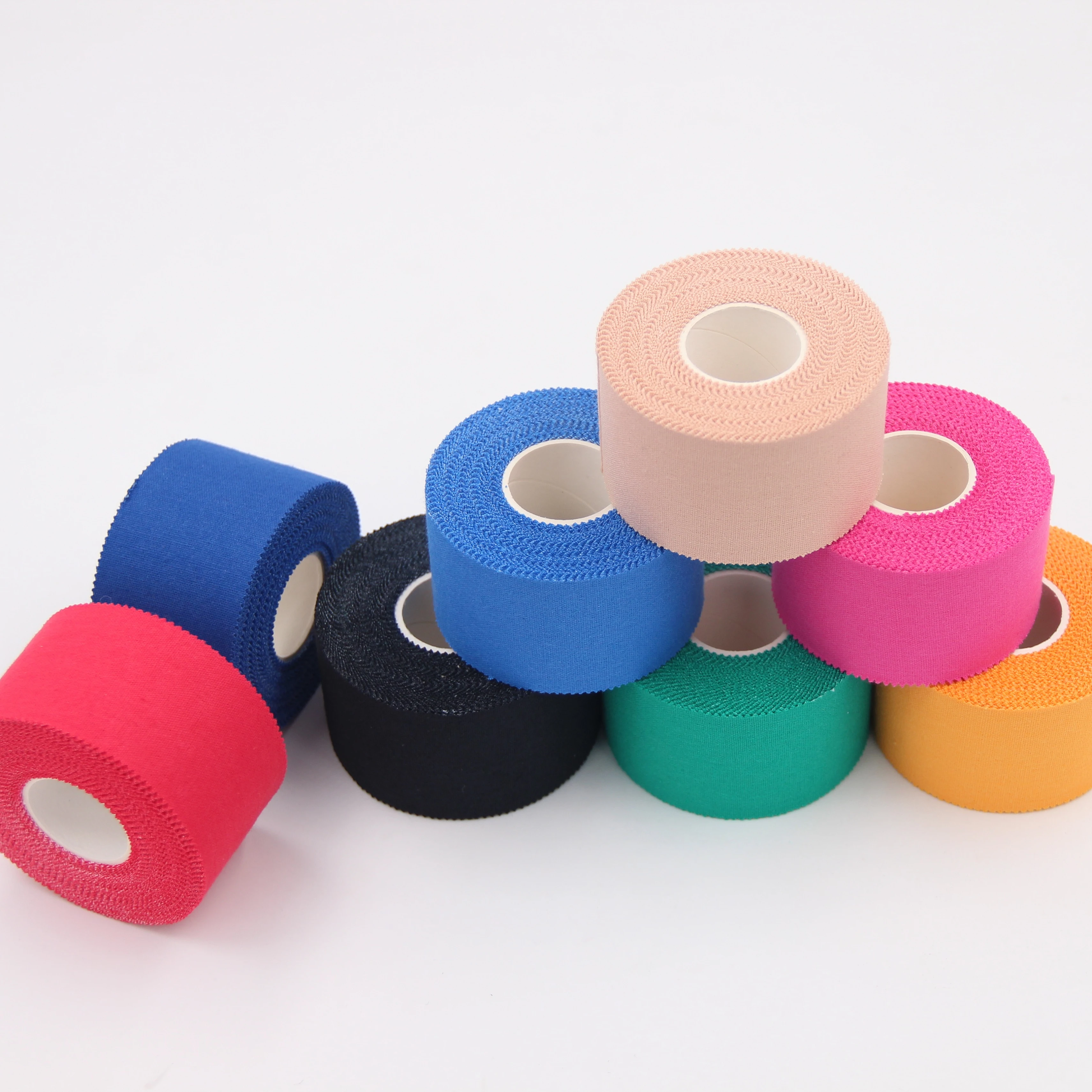 3.8cmx10m OEM Custom White Cut Edges / Zigzag Edges Zinc Oxide Sports Tape / Athletic Tape Roll For Sports Safety