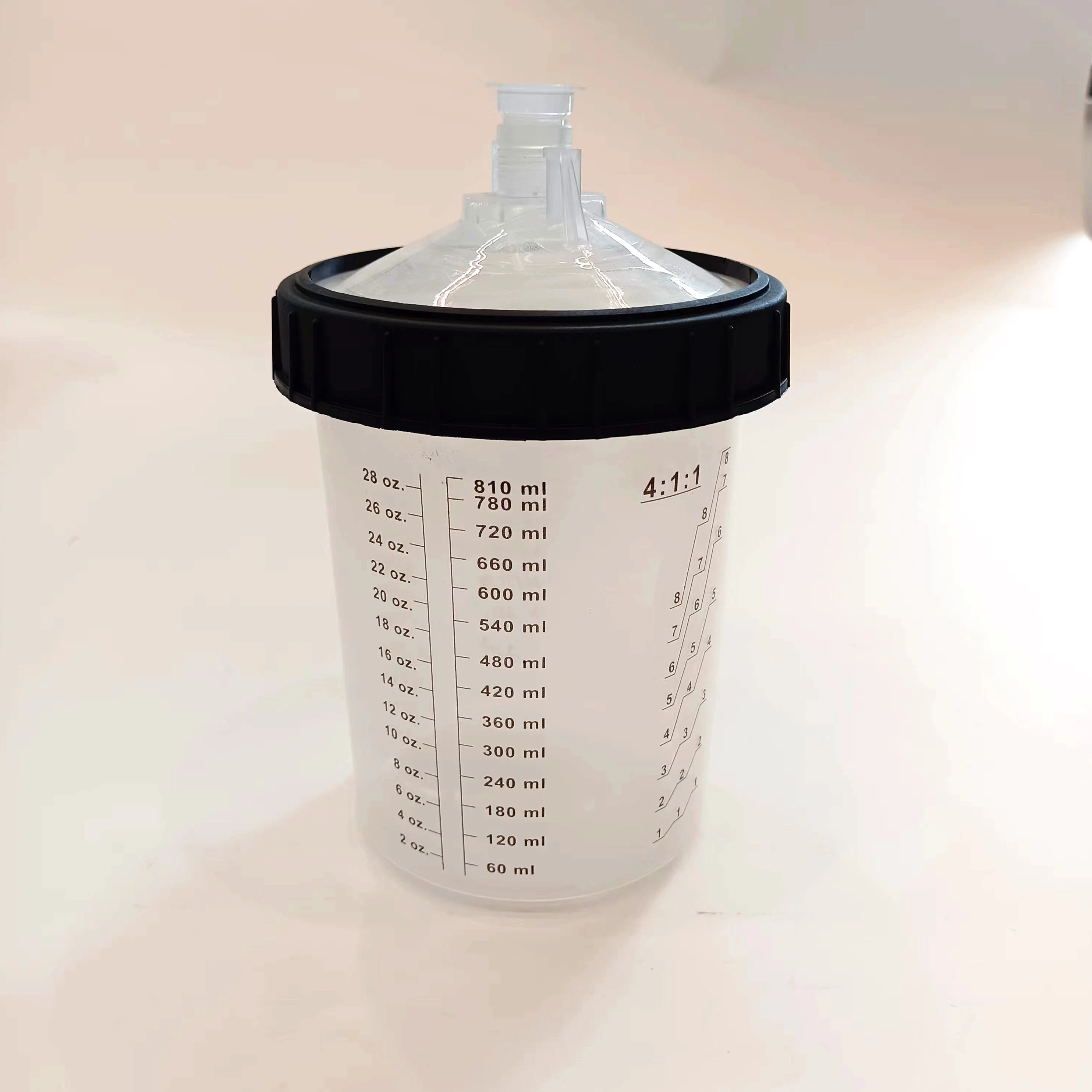 Factory Plastic Paint System Disposable 600ml Mixing Power Air Spray Gun Cups Liner And Lids 125/190 mic Filters For Auto Repair