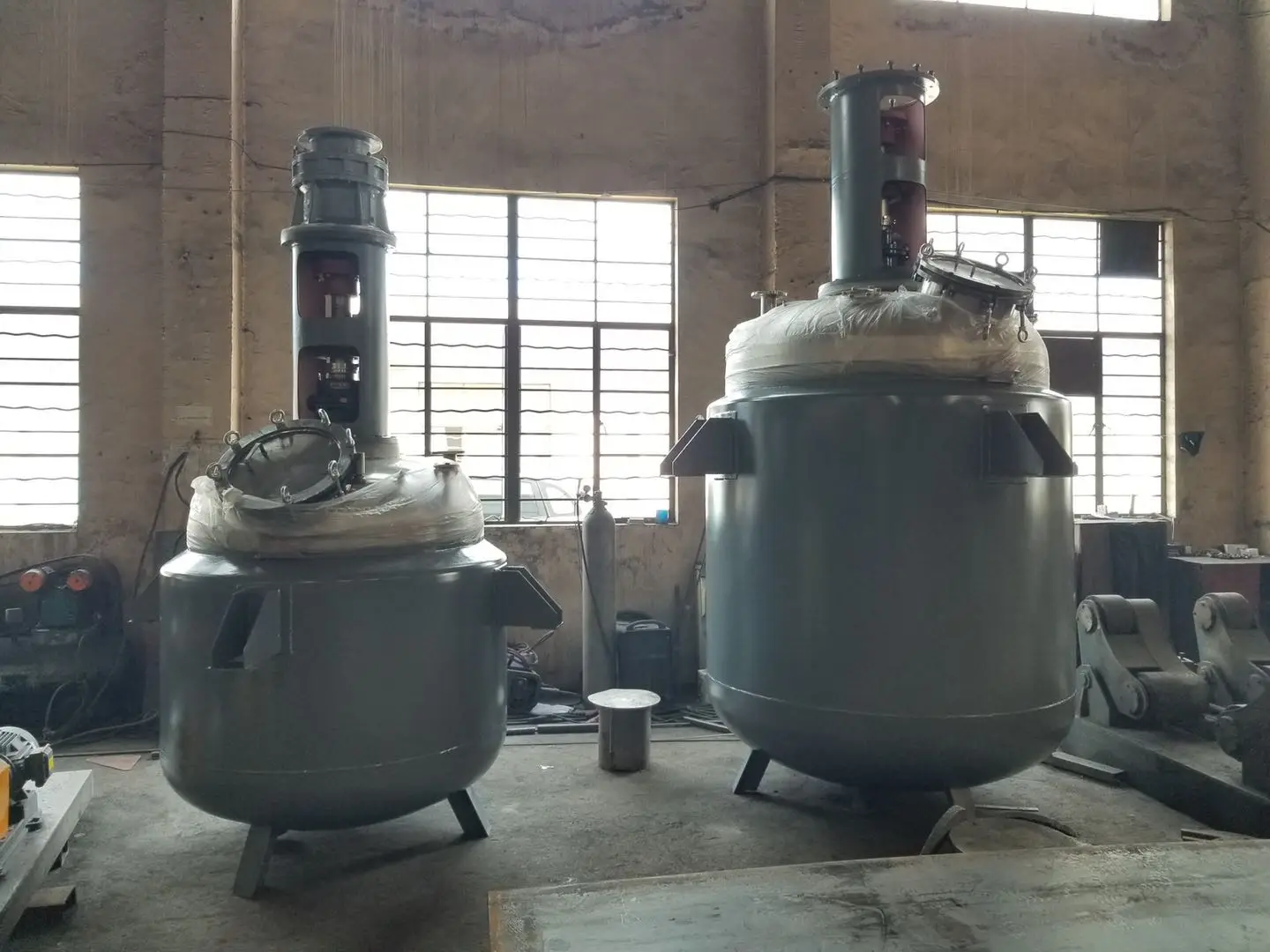 
Stainless steel food beverage resin CSTR jacket kettle with agitator industrial mixer 