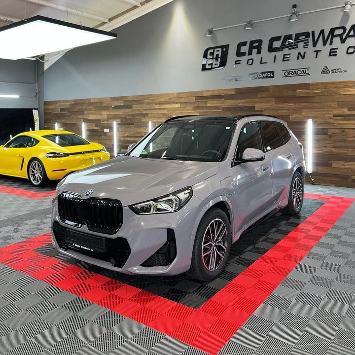 Быстрая доставка лучшие продажи пластиковая напольная плитка для гаража деталей автомобиля пластиковый пол