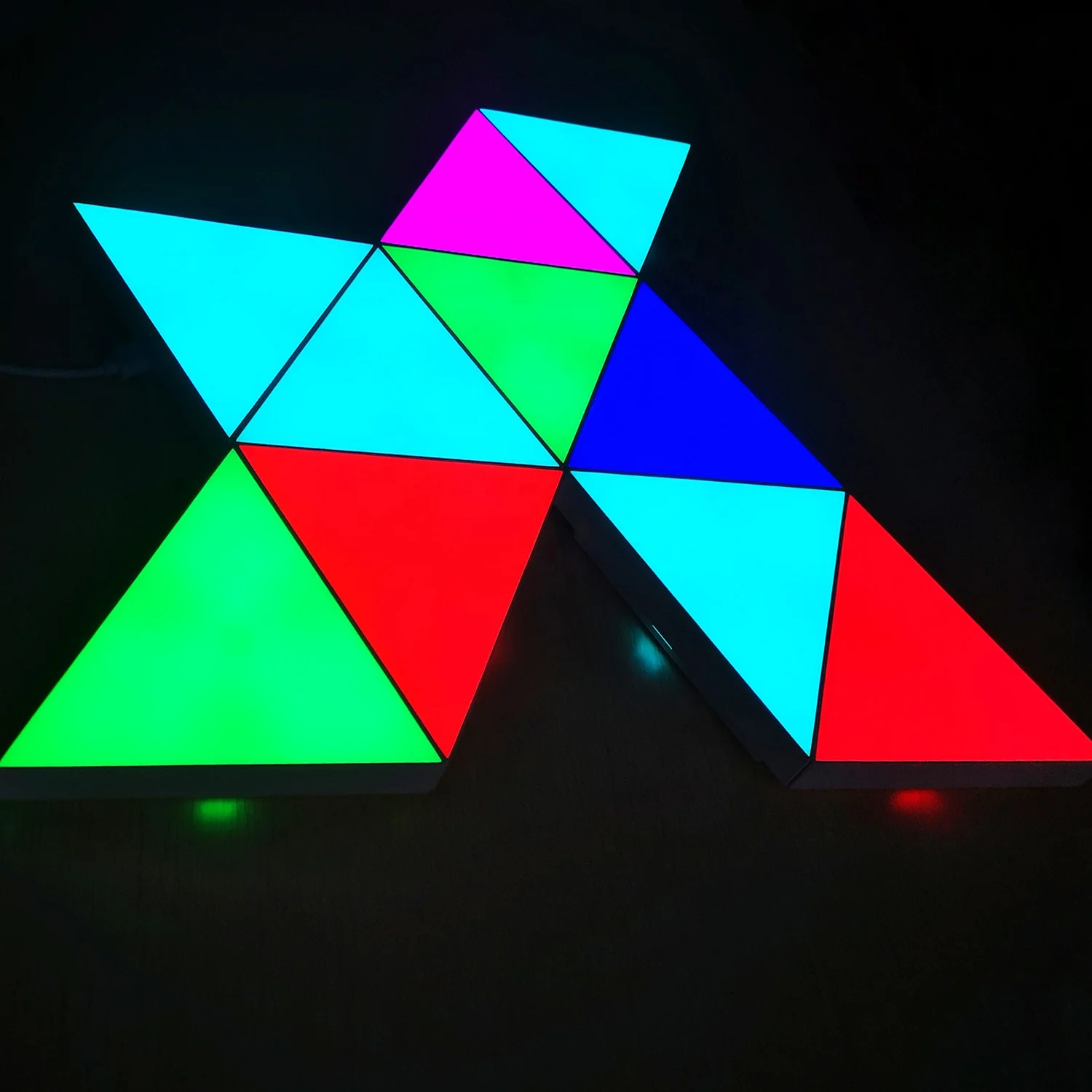 2022 New Splicing RGB Night Lights Dimmable Touch Remote App Controlled Triangle Lights for Wall Decoration Gaming Room Light
