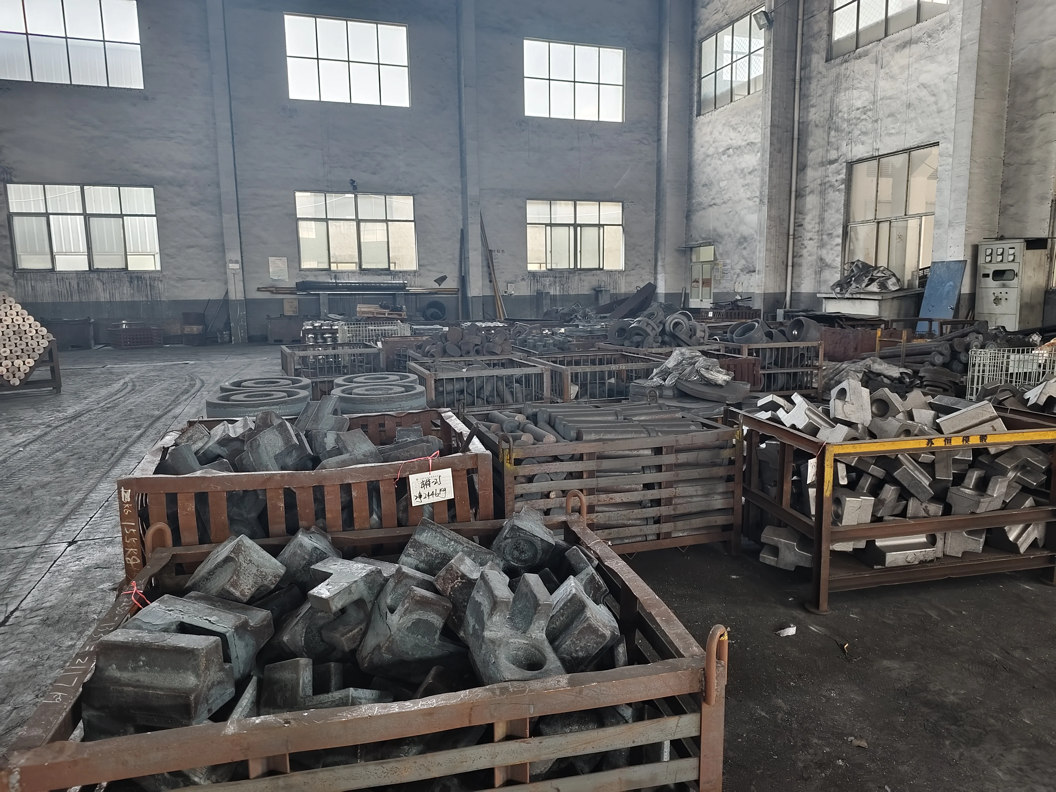 Hot Selling Forging Crankshaft Auto Crankshaft For Mercedes-Benz Engine Parts Om421 Om422  Om441 Om442 Om401 Om402 Om471