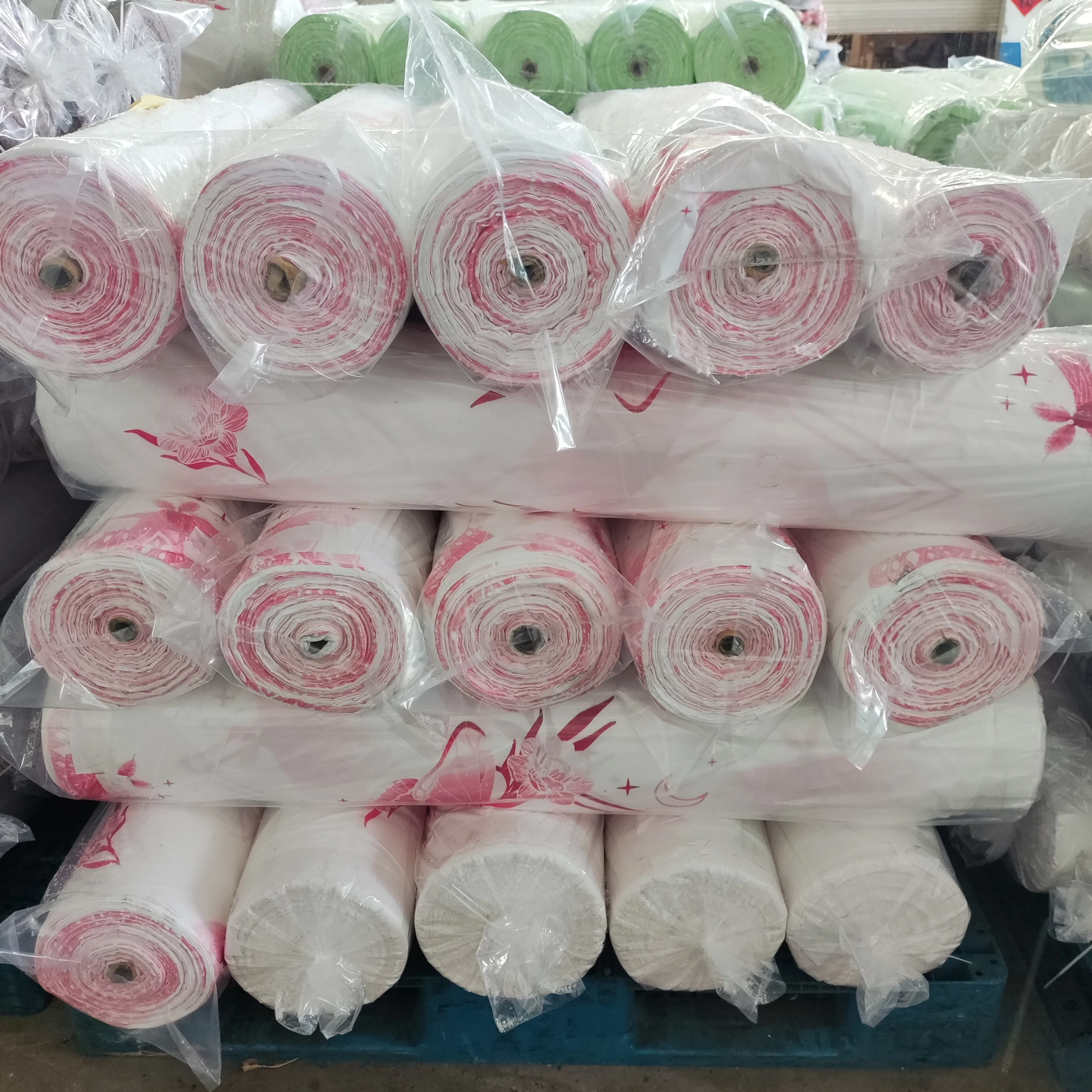 Elegant Design Polyester Printed Bedsheet Fabric Soft Bright Color Customize Cheap Price Curtain Different Market