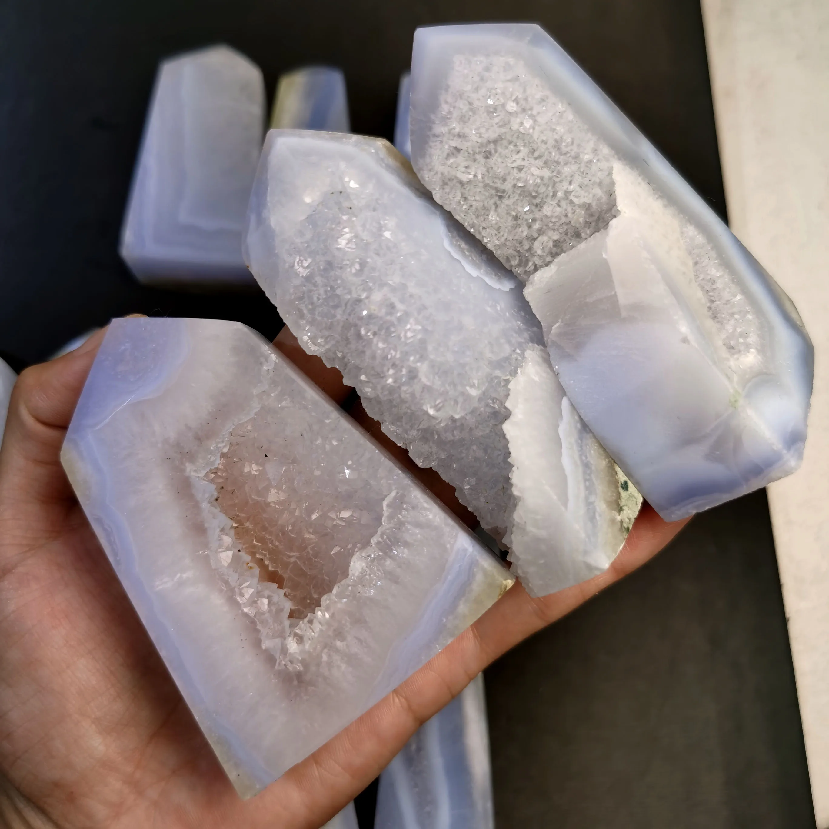 Reiki Crystal Stone Natural Blue Lace Agate Crystal Point Tower Raw Crystal Geode Healing