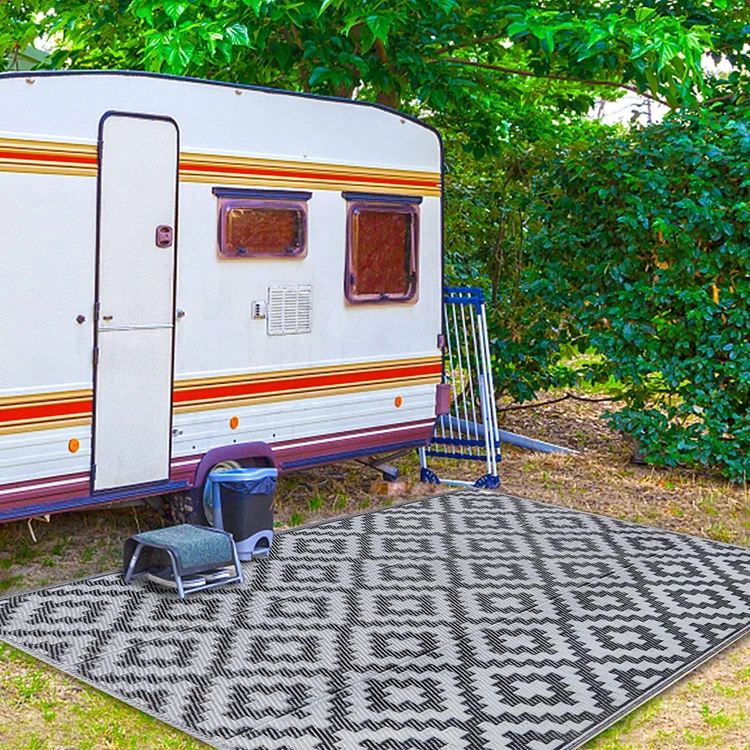 Plastic Straw Rug Outdoor RV Rug Reversible Mat Waterproof For Camping Backyard