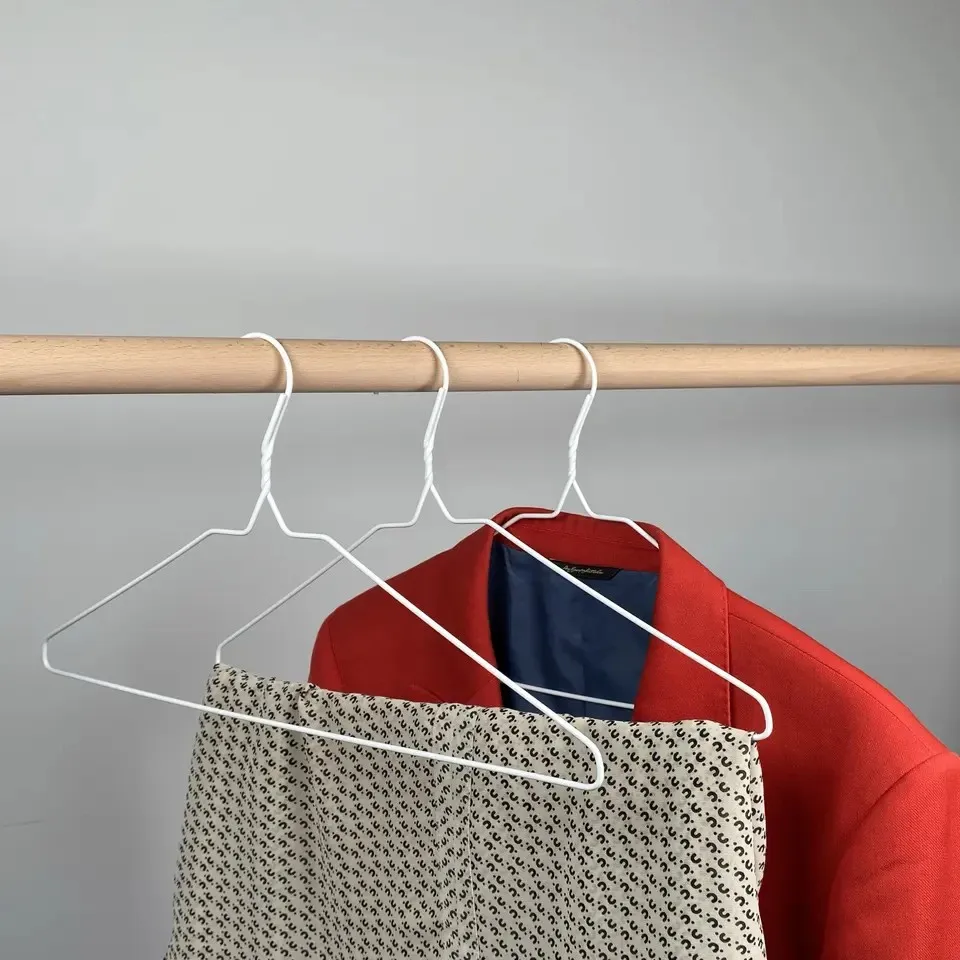 manufacturer Anti Slip Metal hook Wire Garment clothes Hangers bulk for Garment Display
