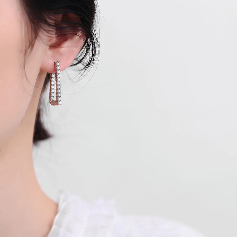 Hip Hop L Shape Elegant S925 Sterling Silver Total 1.84 Carat VVS Iced Cut Moissanite Diamond Hoop Earrings For Women Wedding