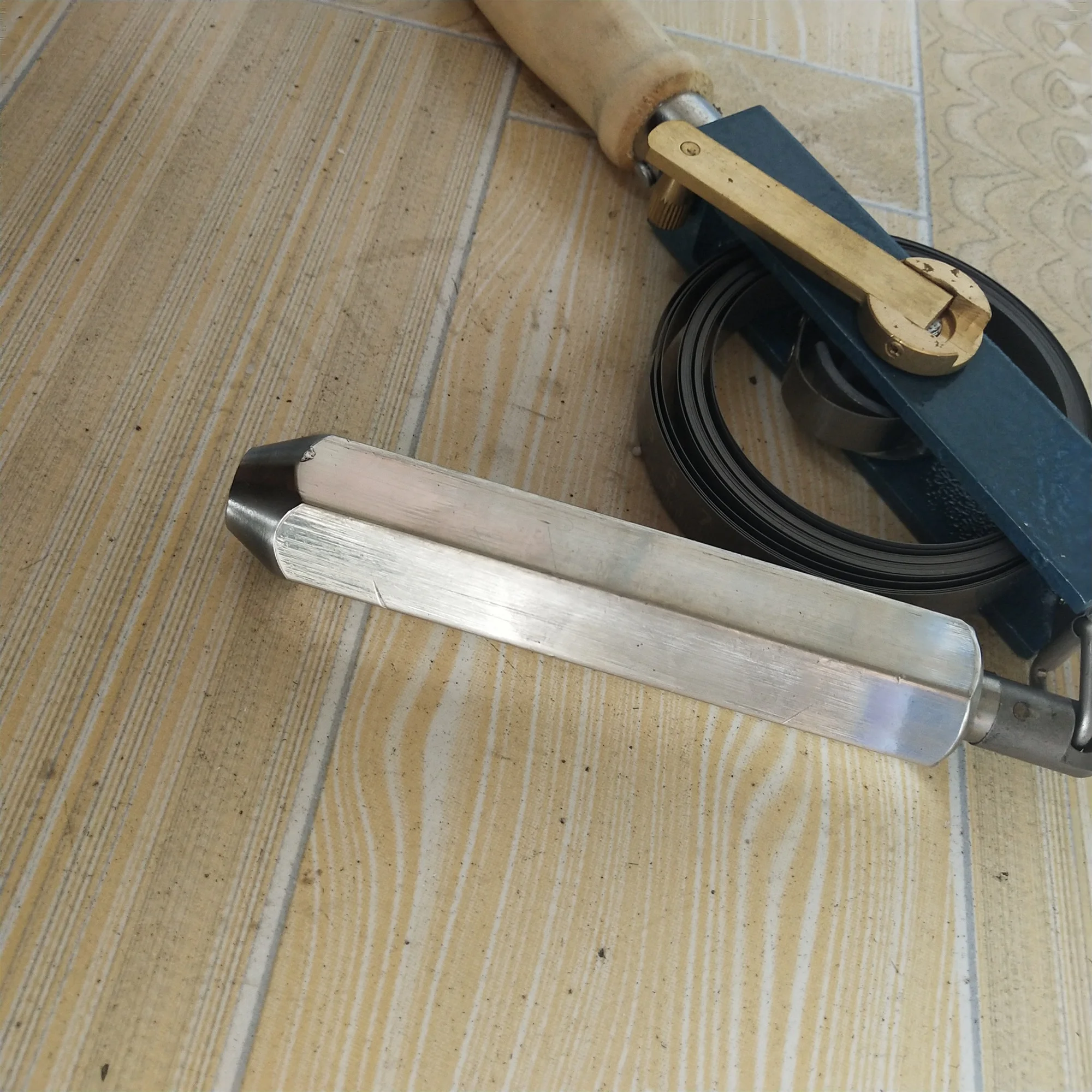 2024 high quality waterproof tape measure measuring tools oil gauge tape