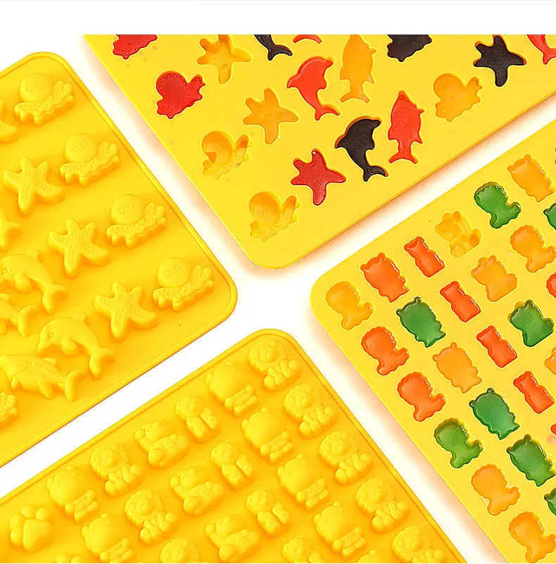 Different Shapes and Patterns Baking Mold Chocolate Jelly Gummy Candy Mold with Dropper Bear Animal Fruit Funny 3D Silicone