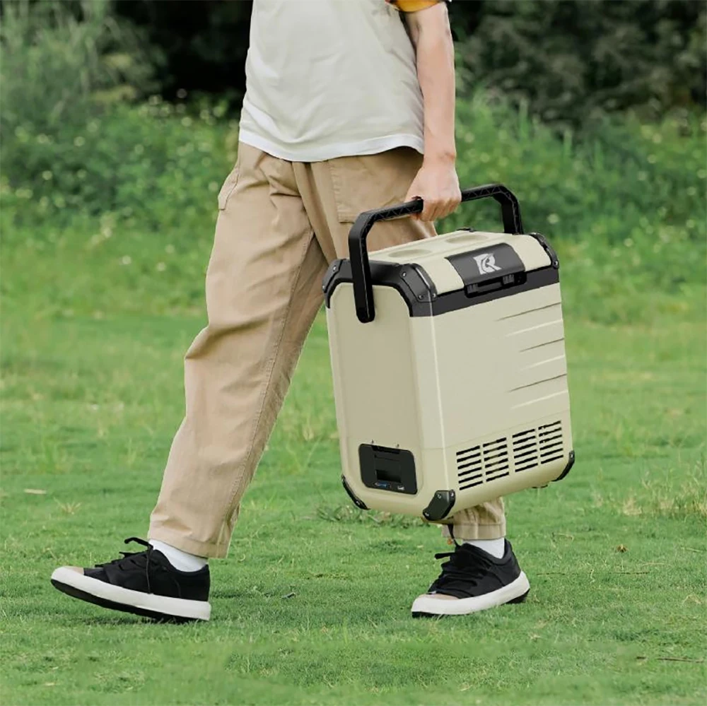 Factory Direct Sale Solar Car Mini Fridge 10L 12V and Portable Mini Compressor Fridge Freezer Refrigerator For Camping