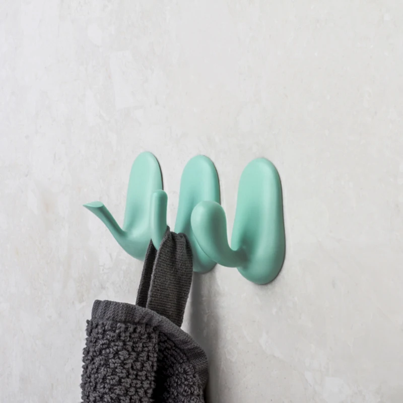 Creative Gifts  Wall hook High quality strong plastic self adhesive cloth wall hanging hook for towel cloth hat hanger