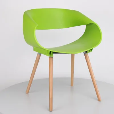 
stock Leisure commercial minimalist modern design PP dining room Plastic chairs with wooden legs for living room 