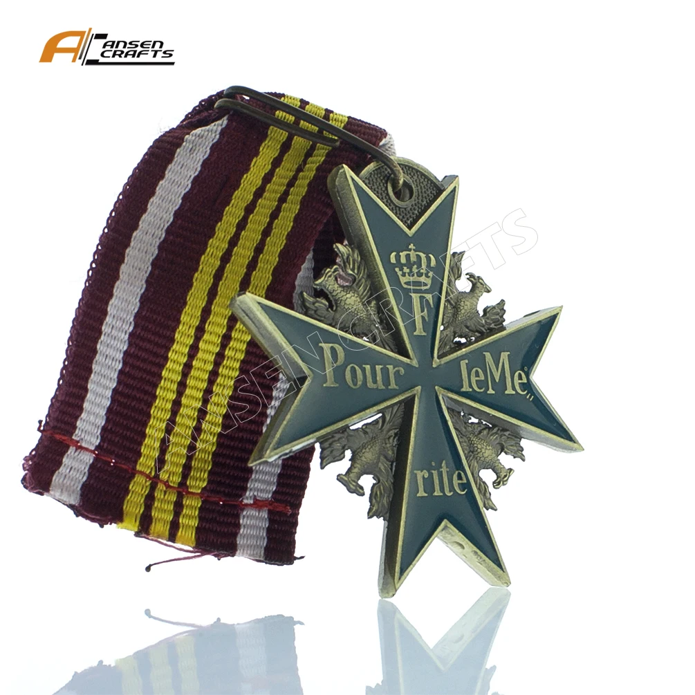 
Embossed WW1 Blue Max Pour Le Merite German Prussian Military Class Awarded Highest Orders of Merit Epoxy Antique Bronze Medal 