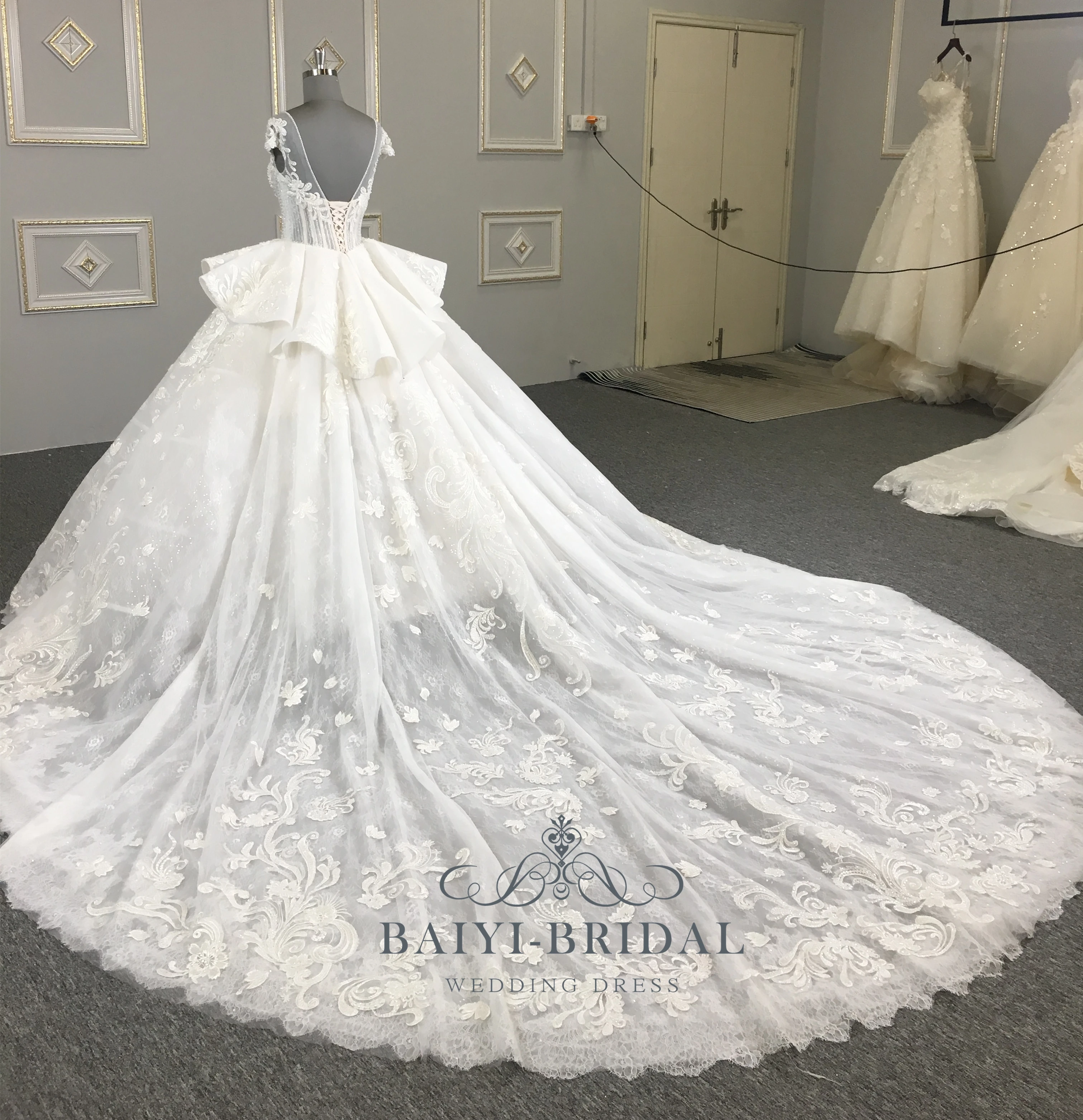 2022 Elegant Vestido De Renda Luxury Beaded Muslim Wedding Dress Bridal Gowns