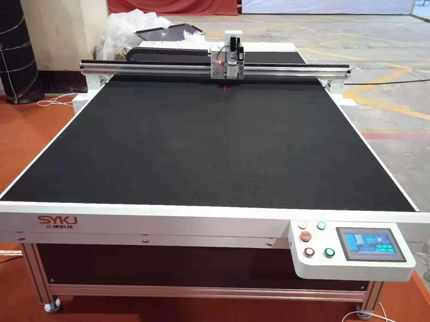 Factory Customized High Cutting Precision Automatic Fabric Cutting Machine