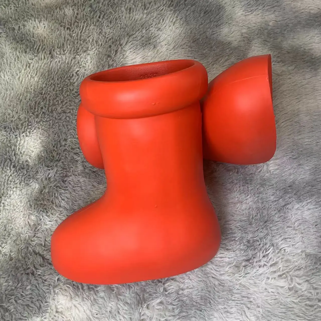 New Designer Unisex Thick Bottom Eva Big Red Boots Slip-On Kids Boots Custom Logo Printing Luxury Cartoon Boy Rainboots