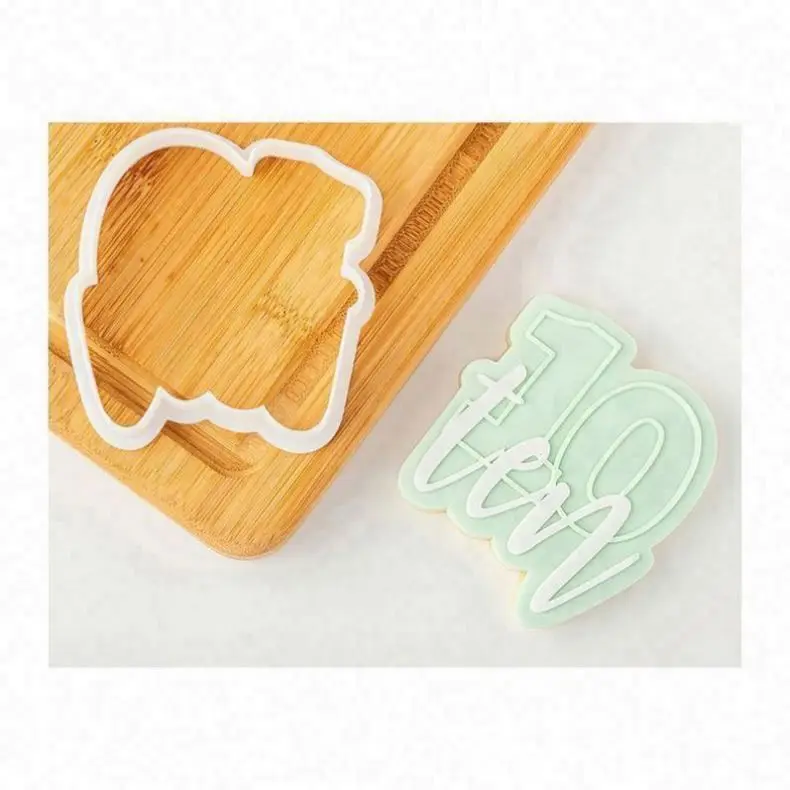 Set Baking Christmas Cutters Cutter Customized Gift Bulk Diy Tools Maker Stainless Steel Plastic Cake Tool Festival Cookie Mold