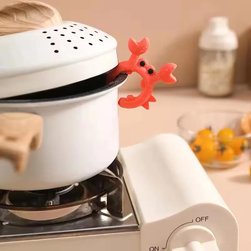 Home Kitchen Use Crab Shape Silicone Spatula Rack and Soup Spoon Holder Pot Edge Clip Anti-Overspill Rack