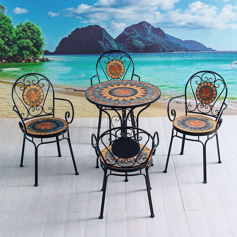 European-style wrought iron balcony courtyard outdoor terrace outdoor bar leisure garden mosaic pattern table and chairs