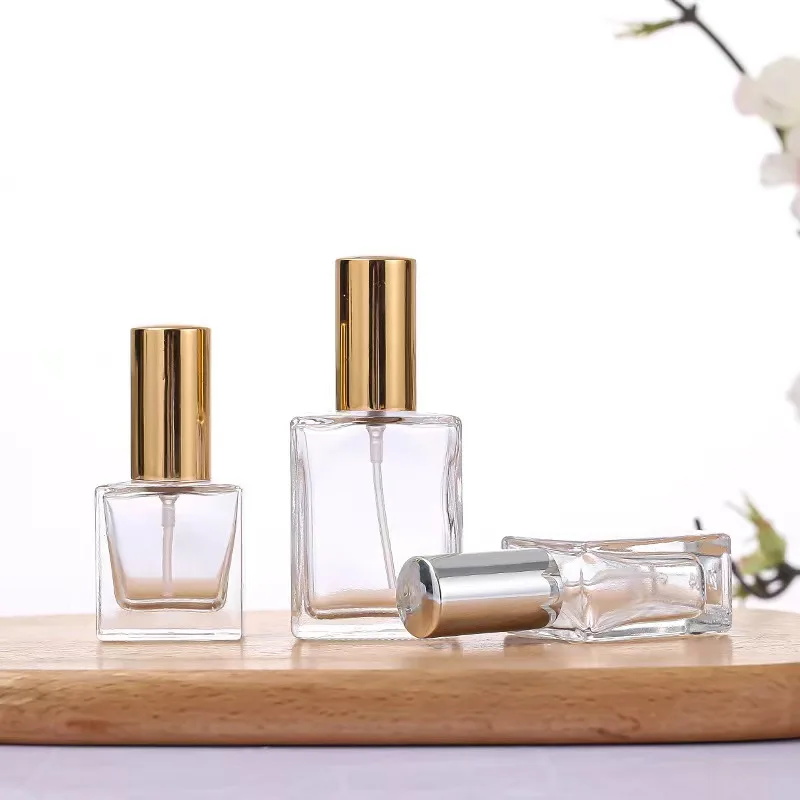 Top Seller DIY Empty 20 ml 30 ml 50 ml Glass Perfume Bottle Packaging Round Transparent Perfume Bottle 15ml