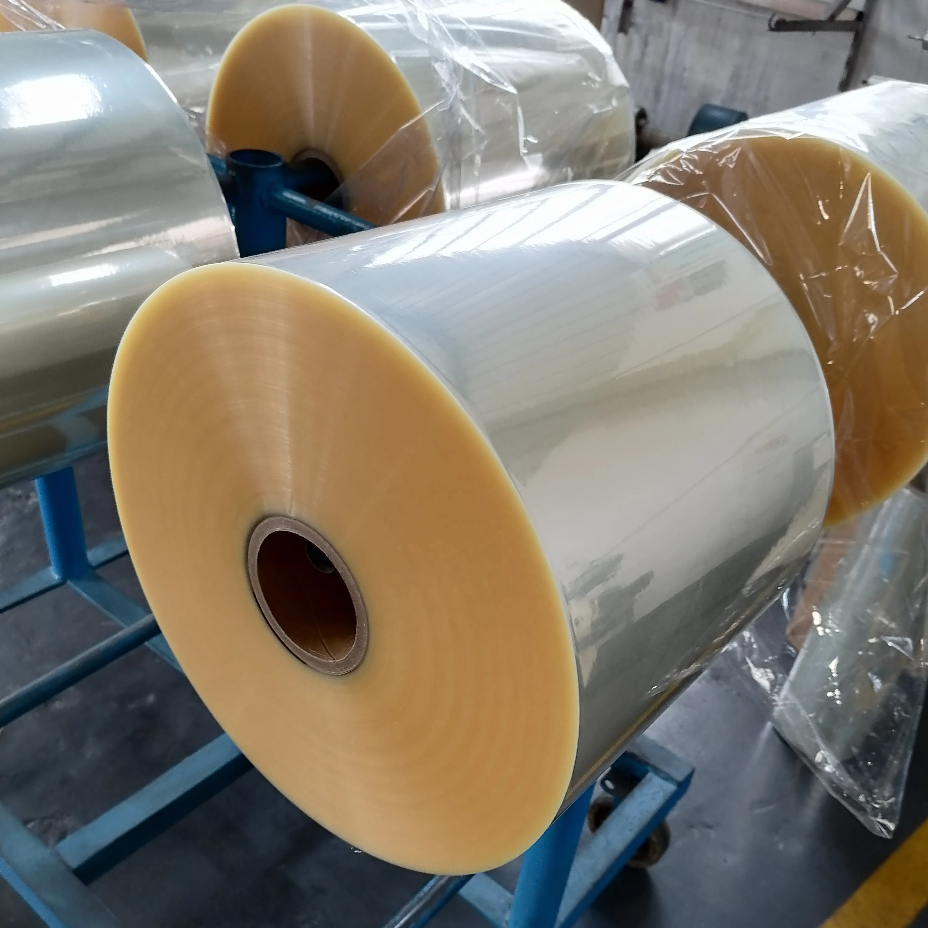 China manufacturer 35microns 40microns Cast PVC PETg shrink sleeve film for label printing