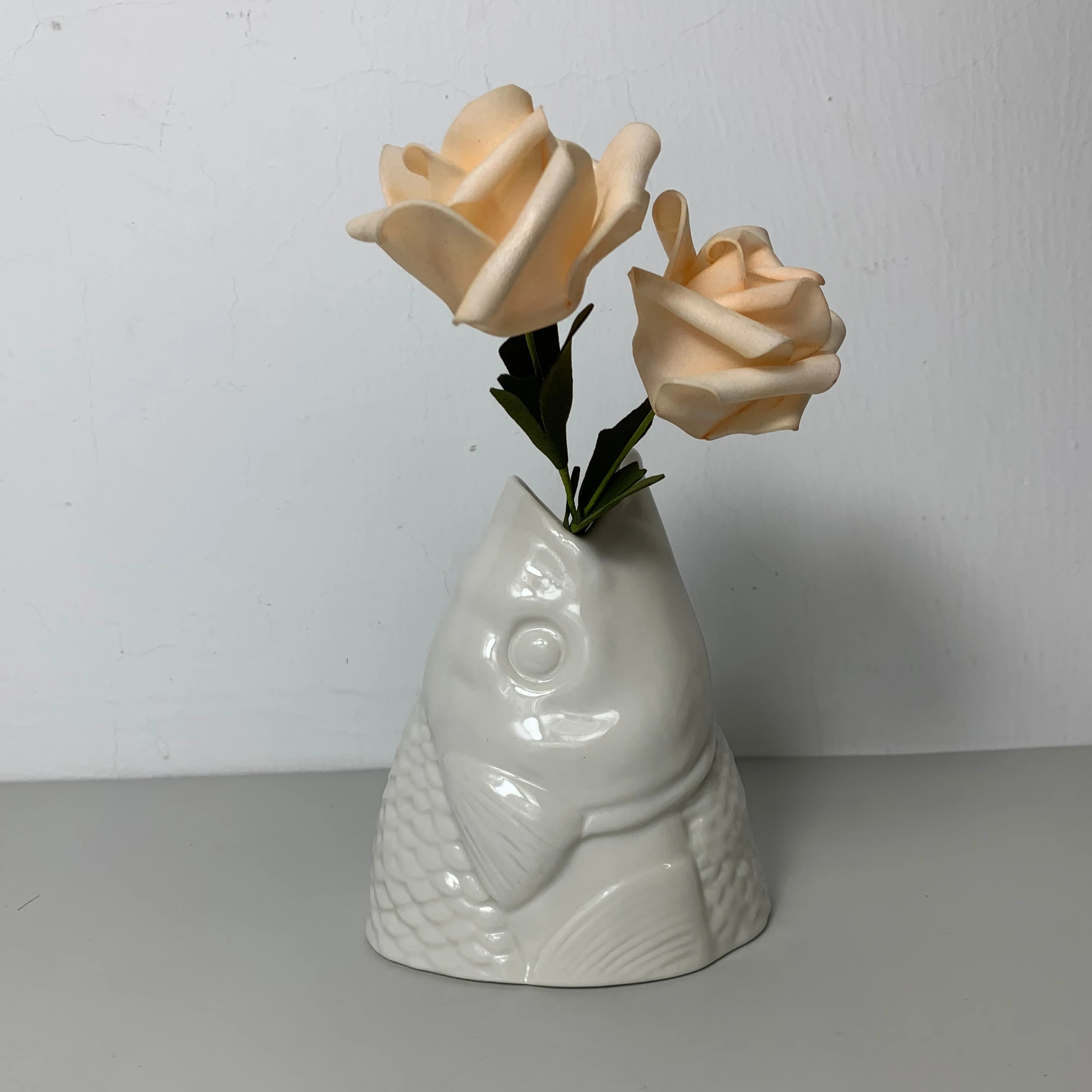 Креативные Мультяшные животные в форме рыбы керамические цветочные вазы оптом белые глазурованные цветочные горшки домашнее деловое украшение