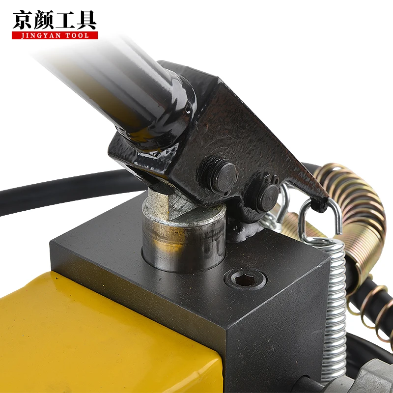 High pressure Portable Hydraulic oil pump  CFP-700D 700 Bar foot pedal air Hydraulic Pump