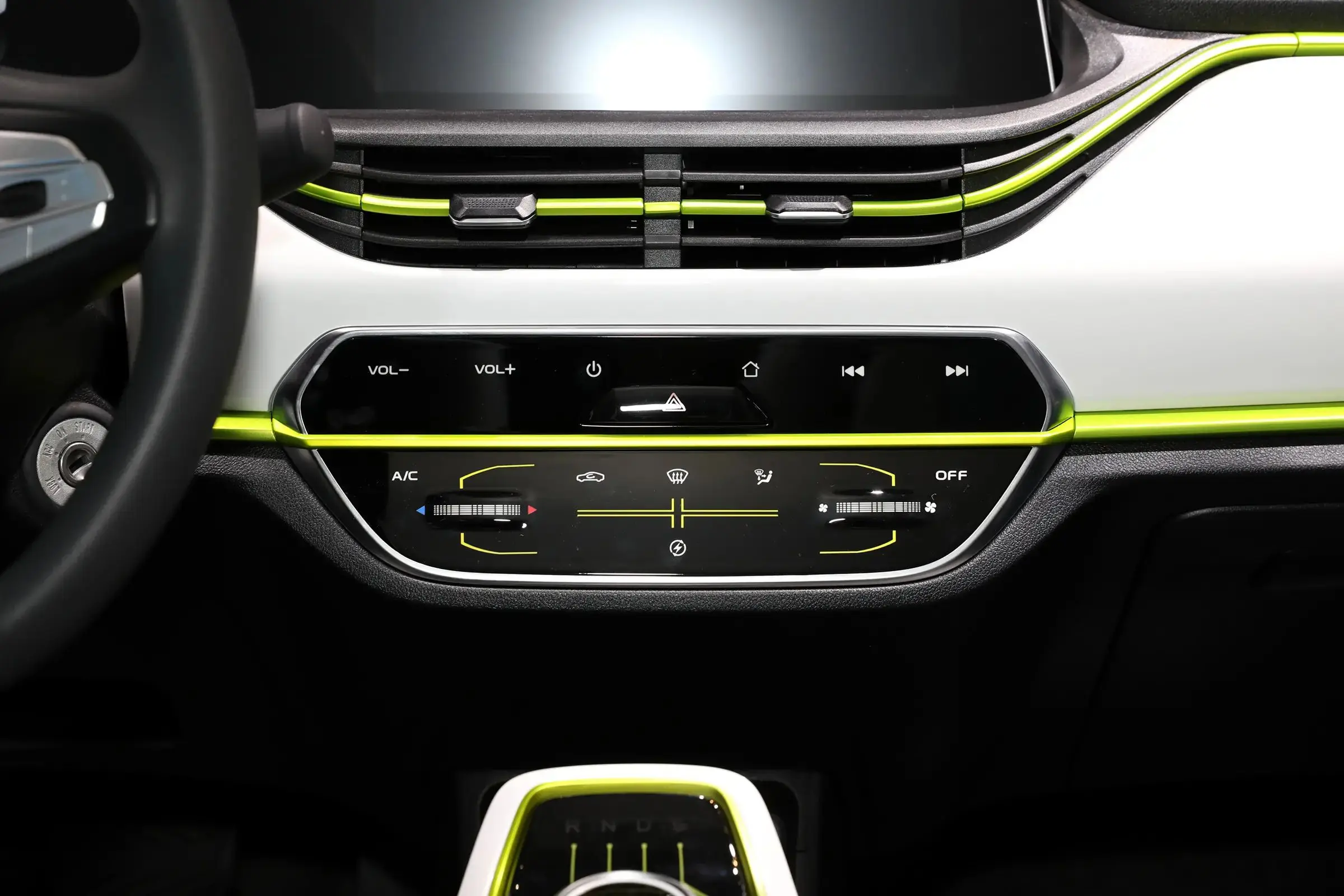 Changan Benben E-Star Range 310Km Low Price High Quality electric car changan