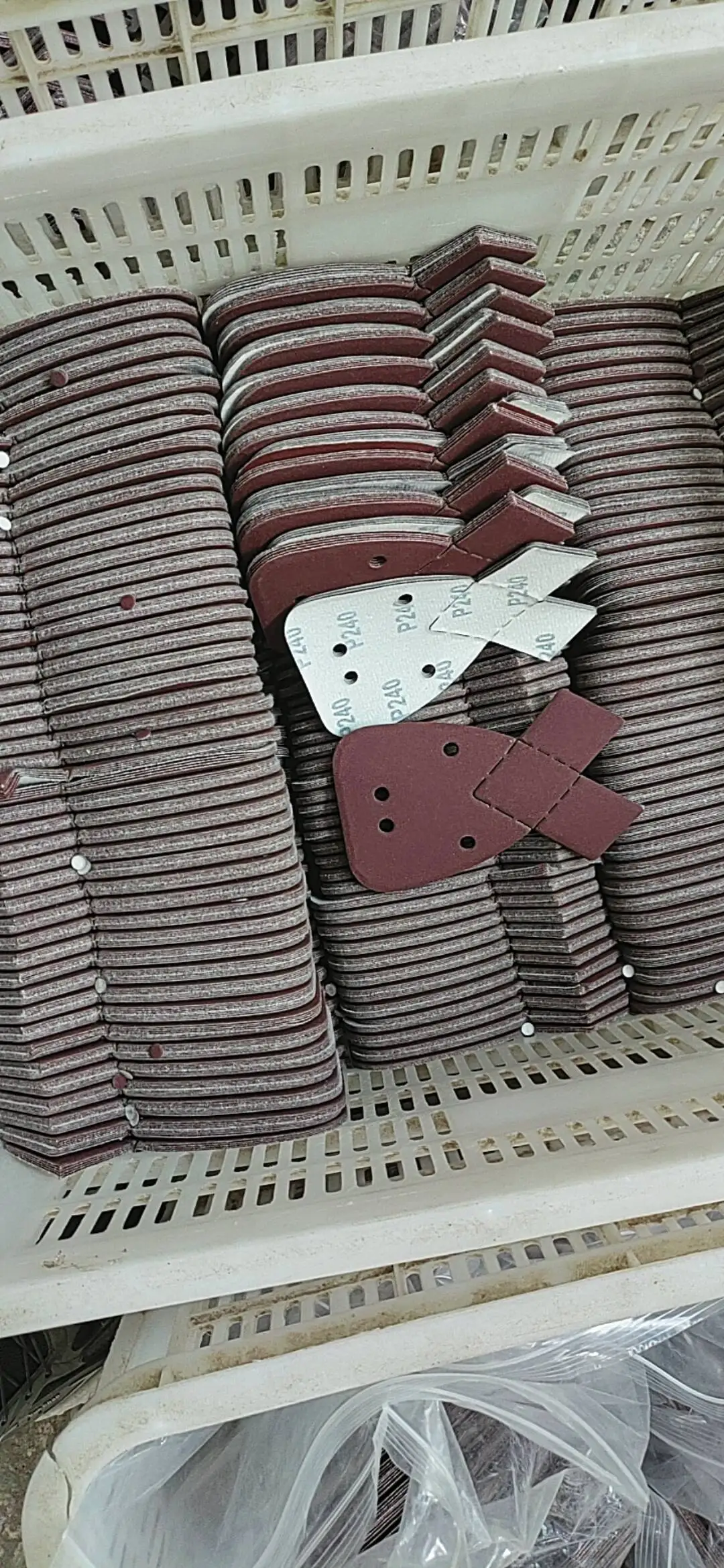 140*90mm 4holes Hook and Loop Delta Sanding Paper Disc with Assorted Grit for Black & Deckers Sander