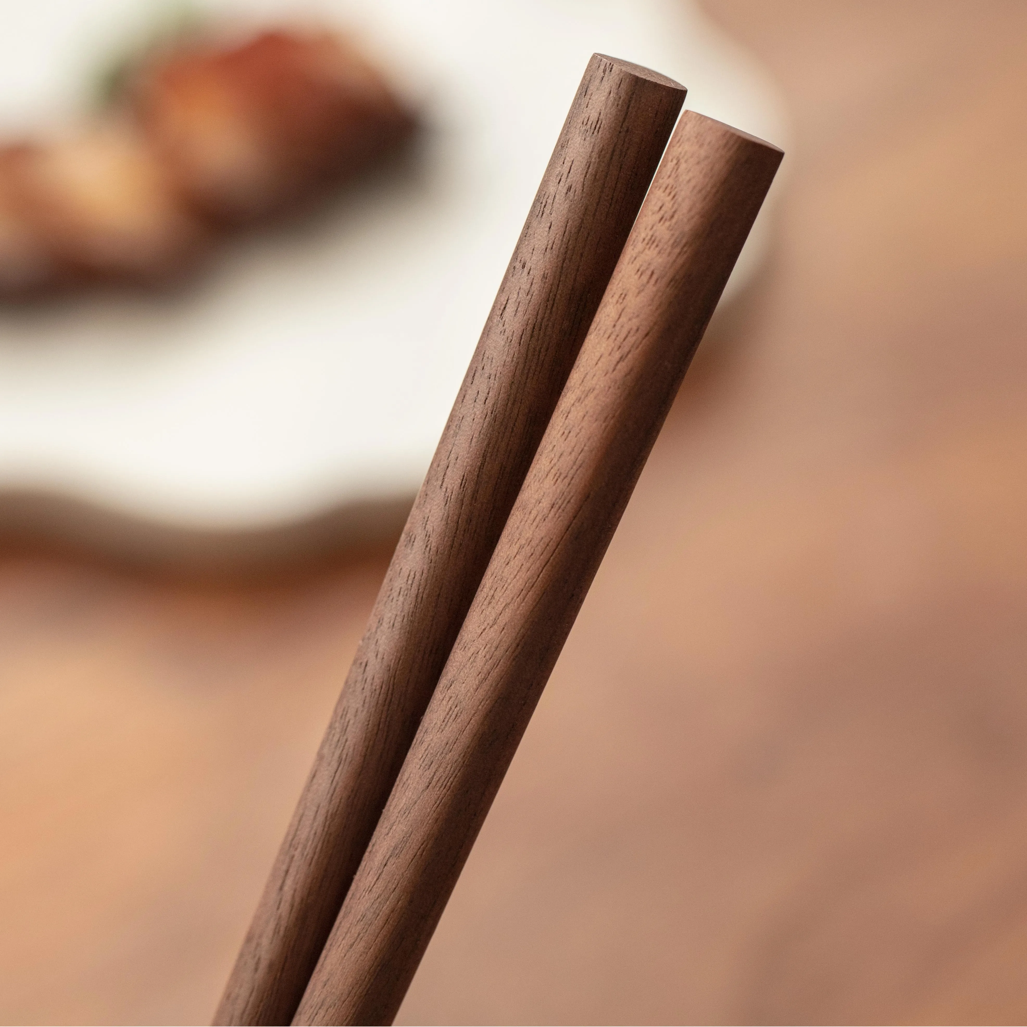 Wholesale Chinese Style 22.5 cm Eco-Friendly Design Walnut Wood Chopsticks for Home and Restaurants