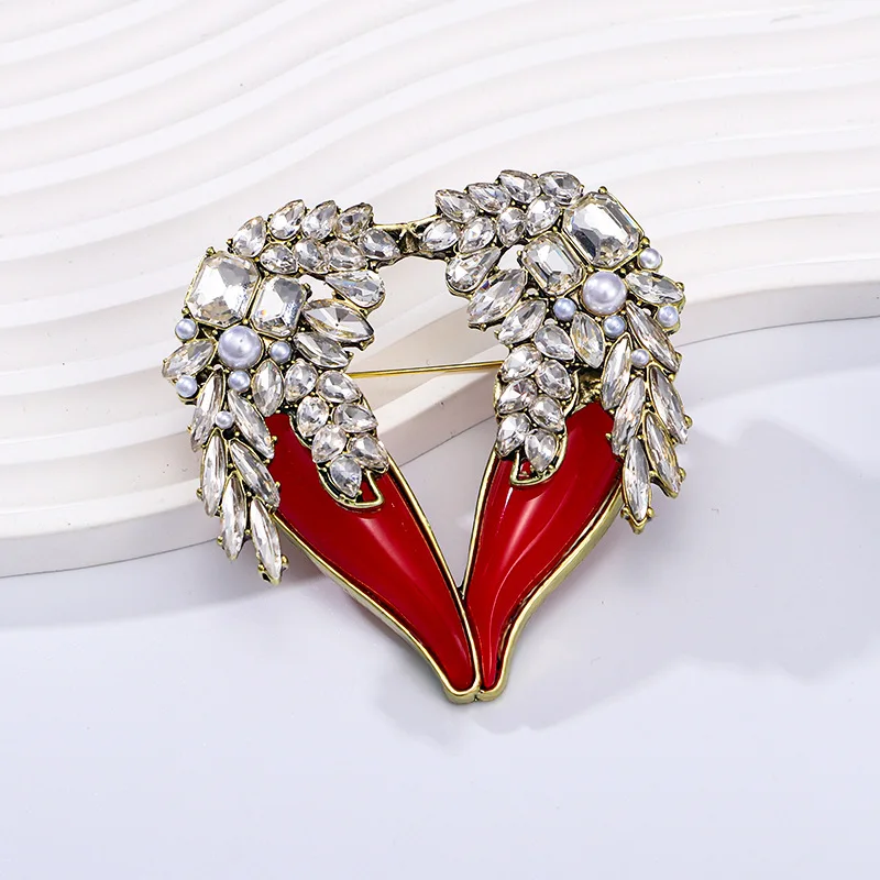 Wholesale New Vintage designer fashion custom enamel metal gold luxury cufflinks pins buckles & corsage brooches for  women