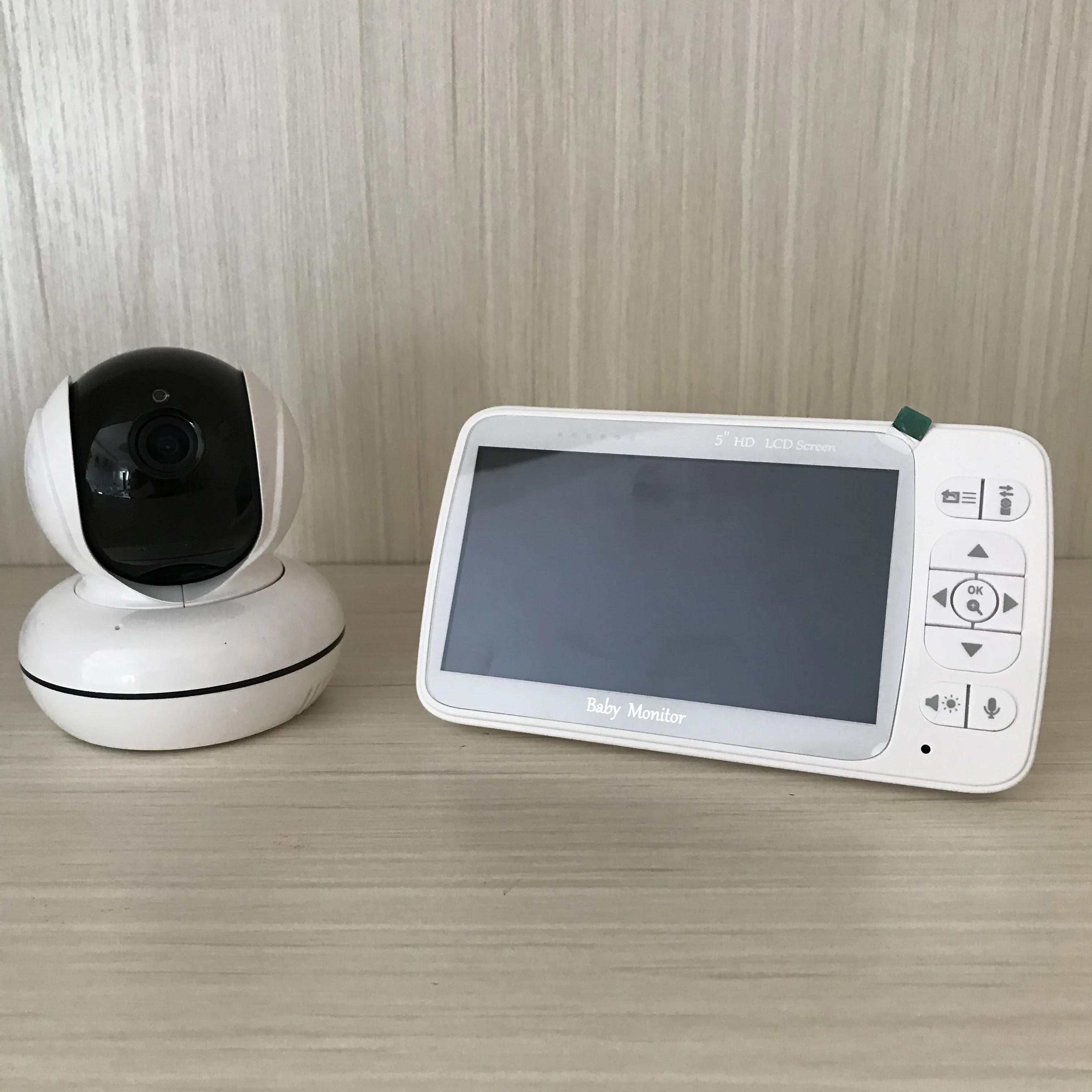 2.4 GHZ  Remote Swivel Wireless Baby Monitor With 5 Inch 720P Color Display Support VOX Mode And Night Vision