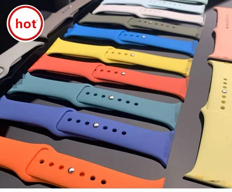 Designer Silicone Smart Wrist Watch Bands for Apple Watch Rubber Strap Series7 6 5 4 for Iphone Iwatch Wristband 38 40 42 44 mm